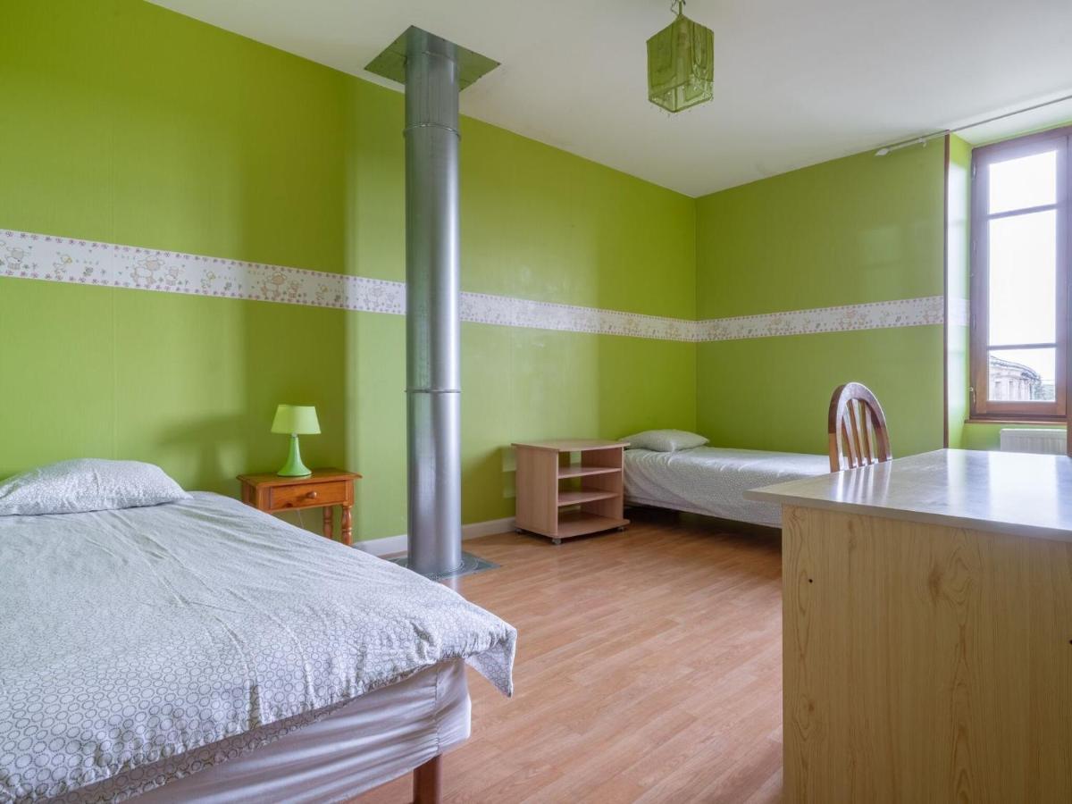 Vintage Holiday Home With Private Garden Nouart Zimmer foto